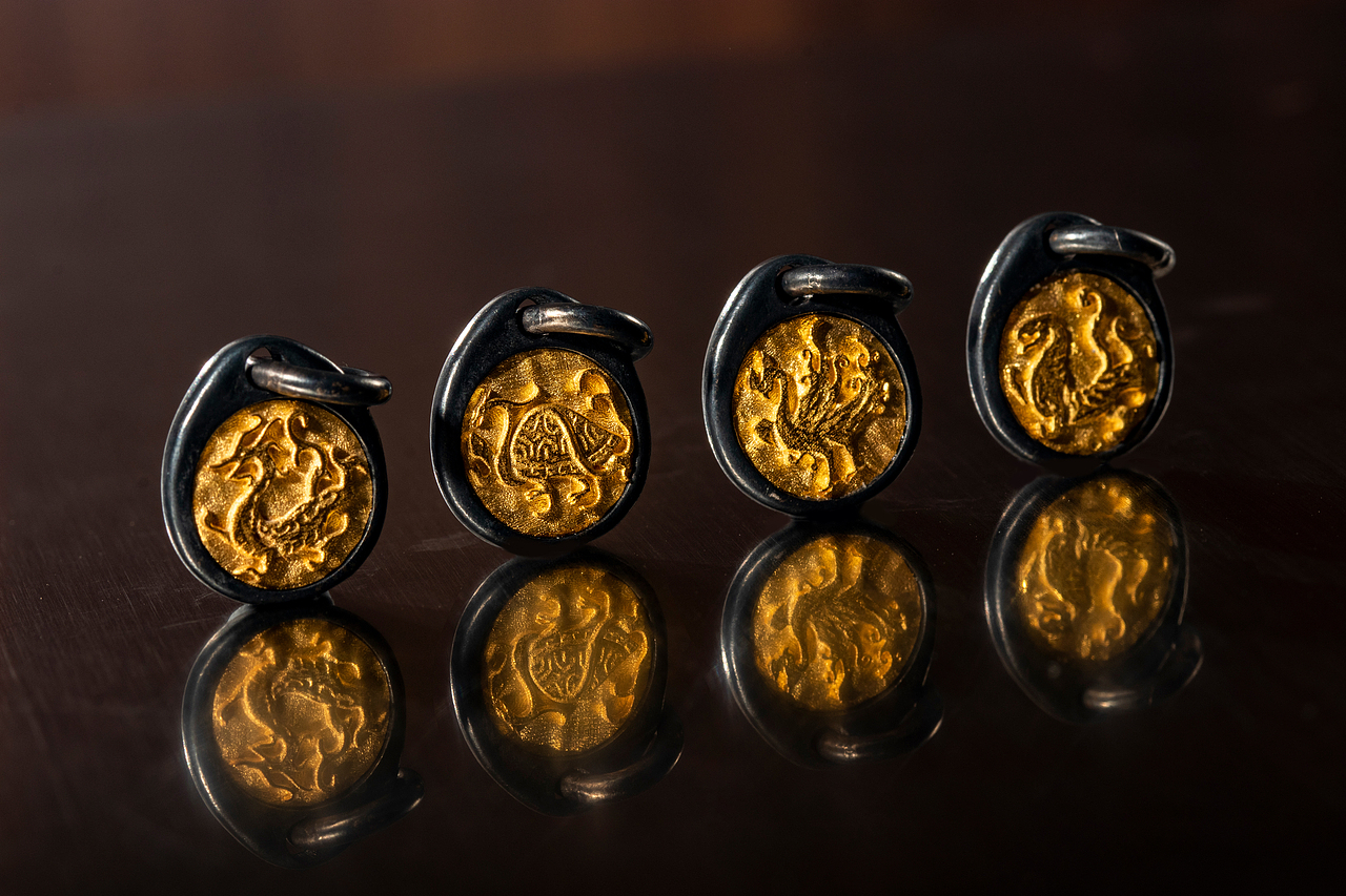 有意思出品 | 文玩产品摄影 | 四神兽金吊坠