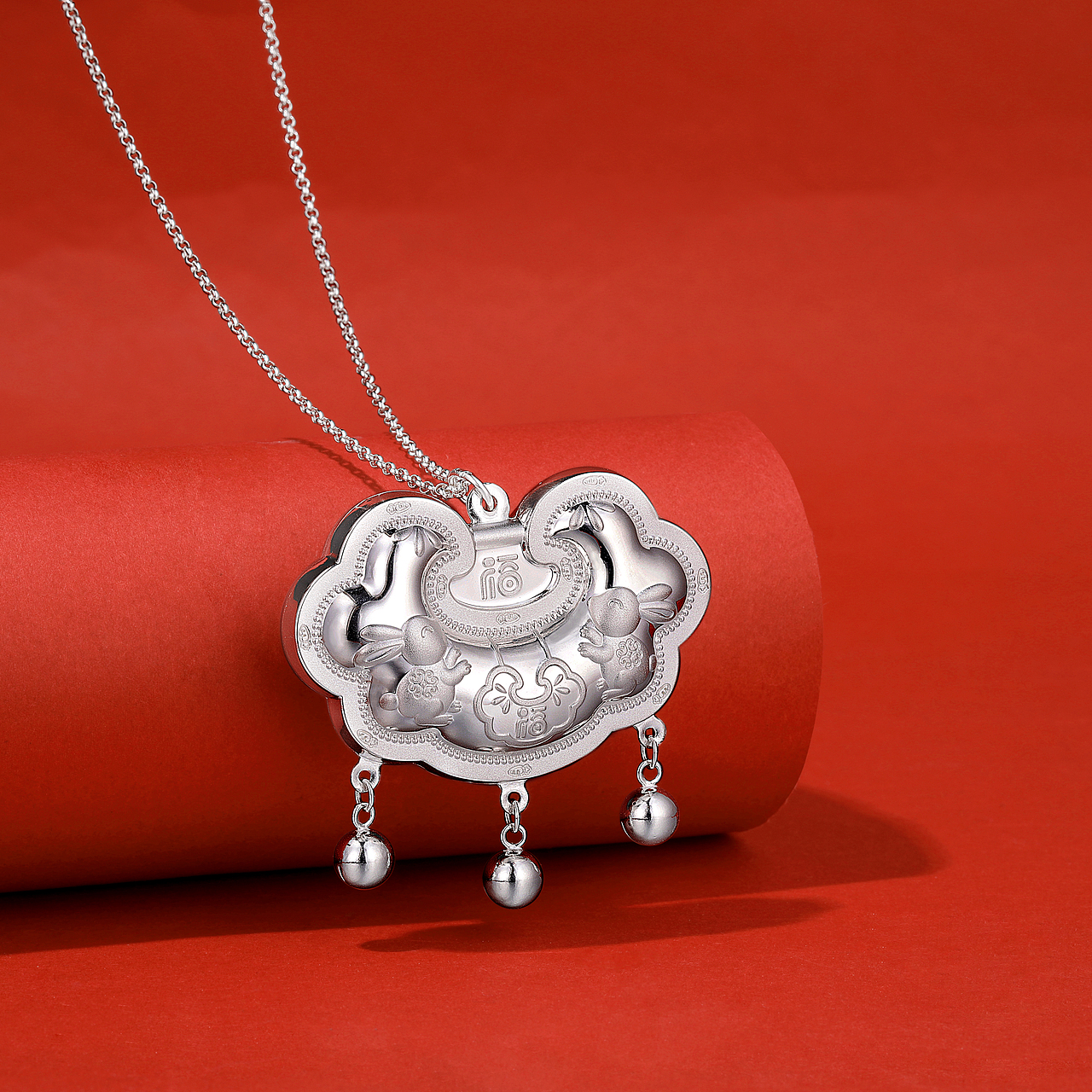 珠宝摄影vol.13 | 宝宝锁包手镯【红色·光影】