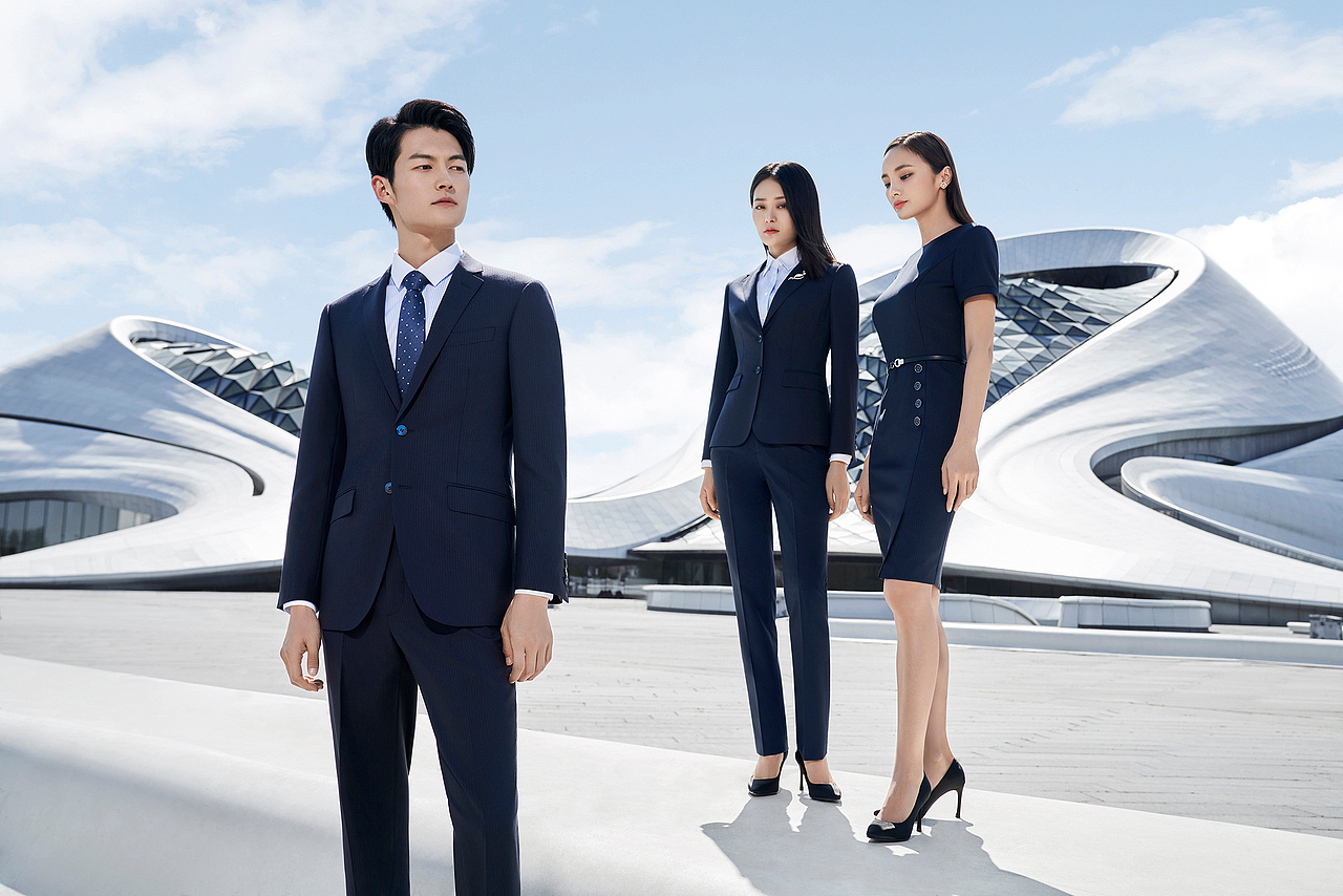 服装广告修图-柒牌