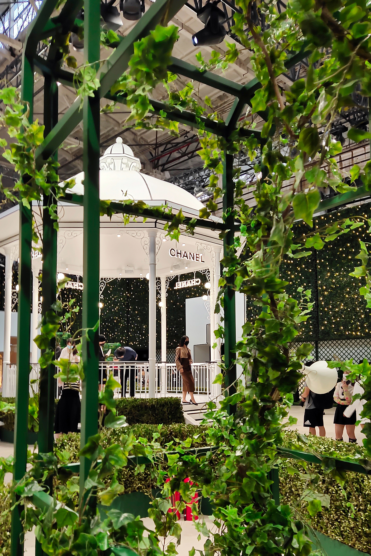 上海西岸艺术中心 感知香奈儿香水展