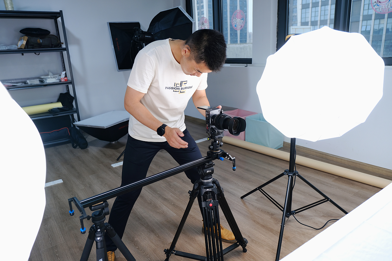 母婴类产品短视频拍摄——唇周膏（图ZMzQ3MDk4MTM2） - 产品摄影 - 站酷设计师南通霖萧摄影设计原创素材 - 站酷ZCOOL