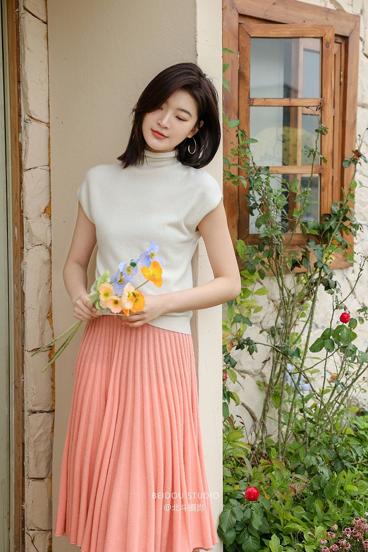 模特SUKI拍摄 羊毛衣拍照 裙子拍摄 上衣拍照（图ZMzMwMDA3MDI4） - 人像摄影 - 站酷设计师北斗摄影原创素材 - 站酷ZCOOL