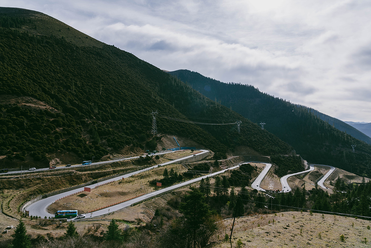 从理塘返回才知道这是一段什么路