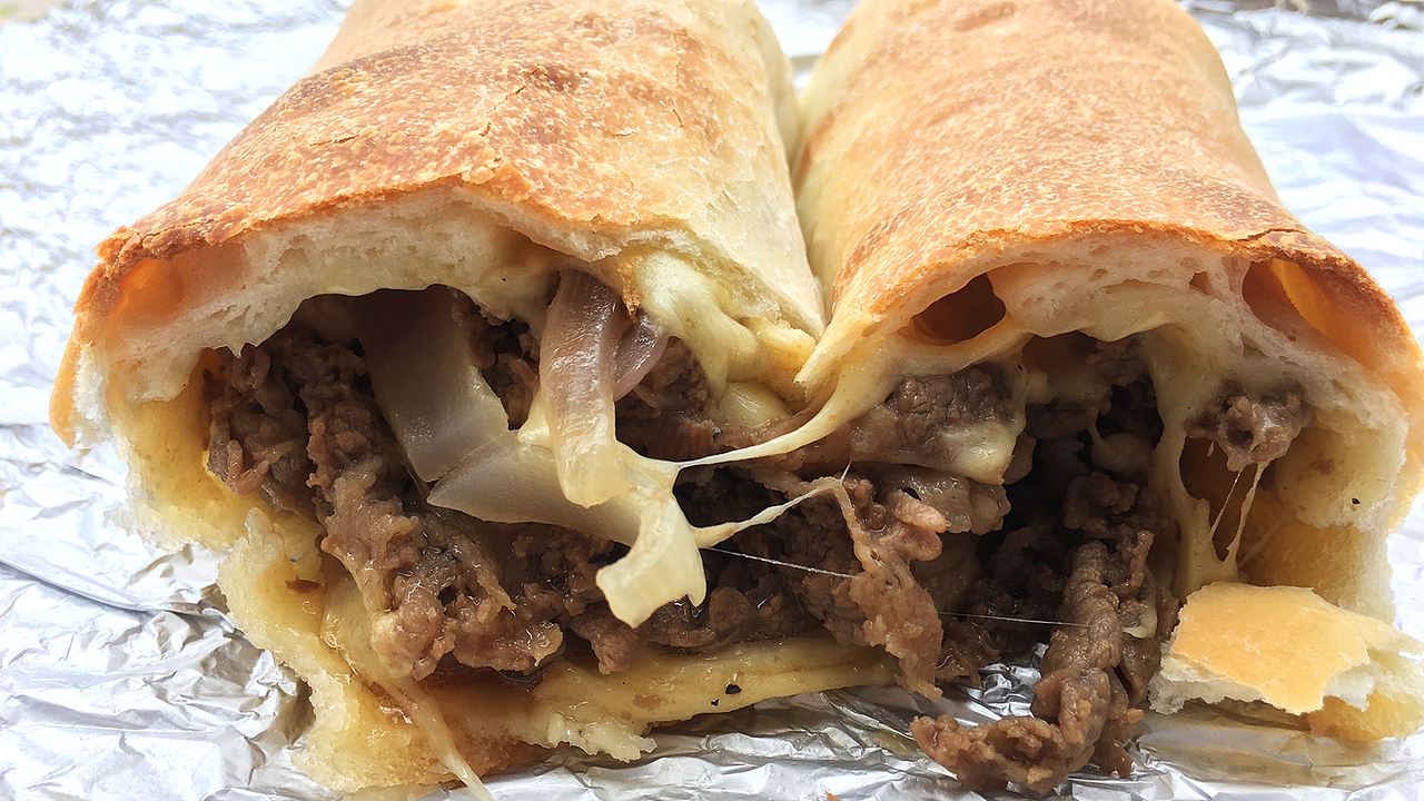 山姆牛肉卷，薄脆饼皮，爆汁牛肉，超长拉丝奶酪！（图ZMjk5NTc2Nzgw） - 其他 - 站酷设计师宅家吃货JACKERLU原创素材 - 站酷ZCOOL