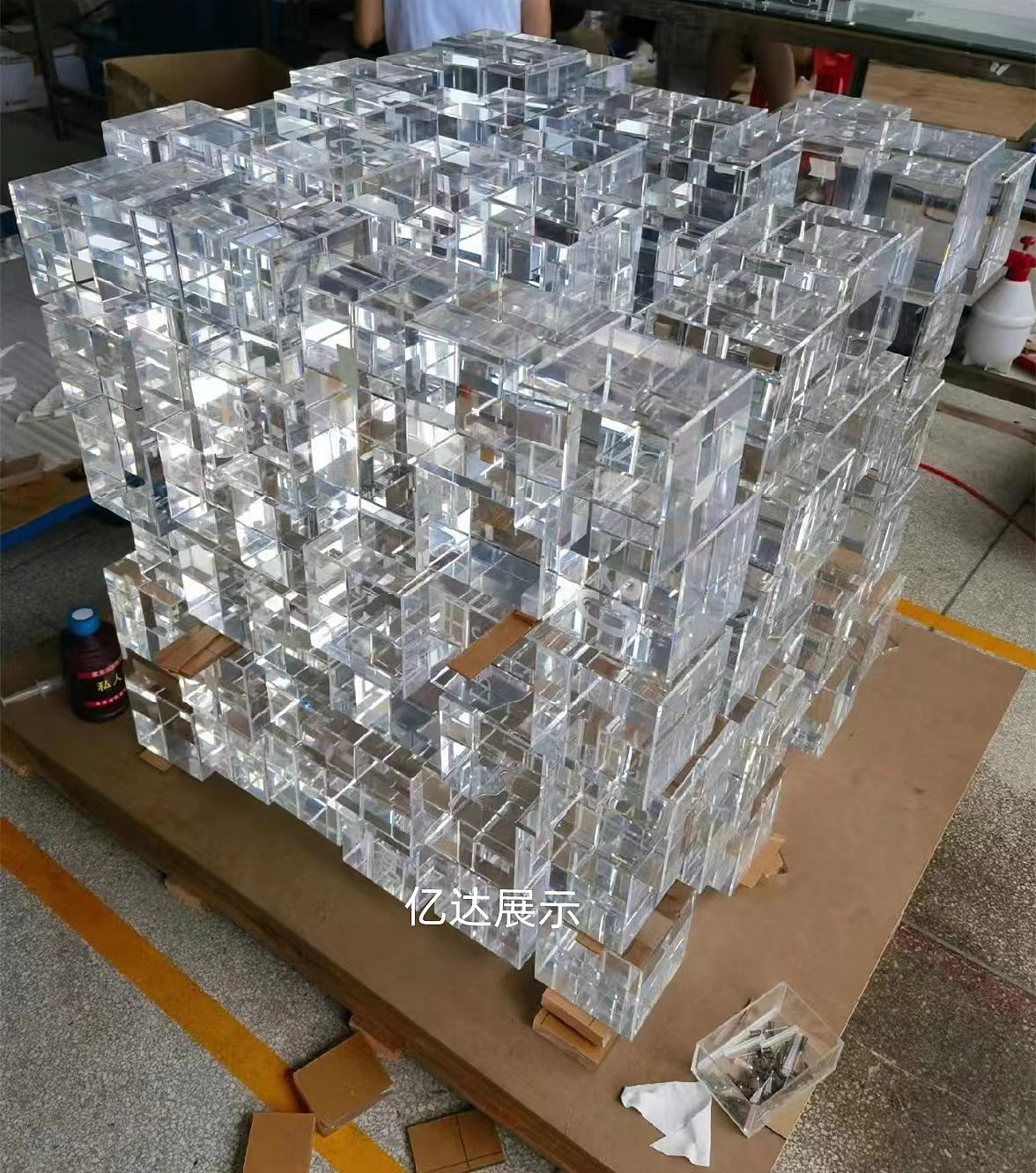 亚克力酒店大堂商场别墅大型落地摆件亚克力大形雕塑