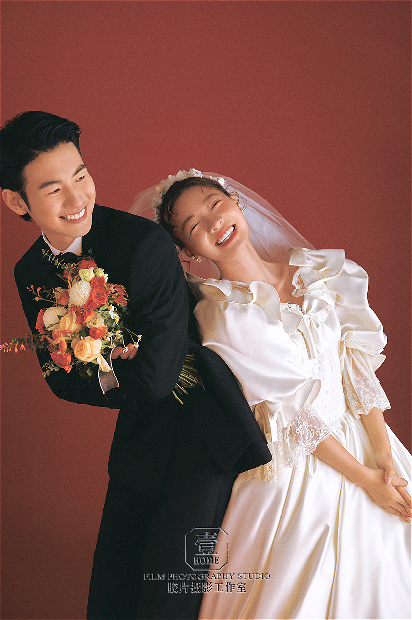 朋友说：你拍的婚纱照真好看（图ZMzI4ODIwMjA4） - 人像摄影 - 站酷设计师壹HOME摄影工作室原创素材 - 站酷ZCOOL