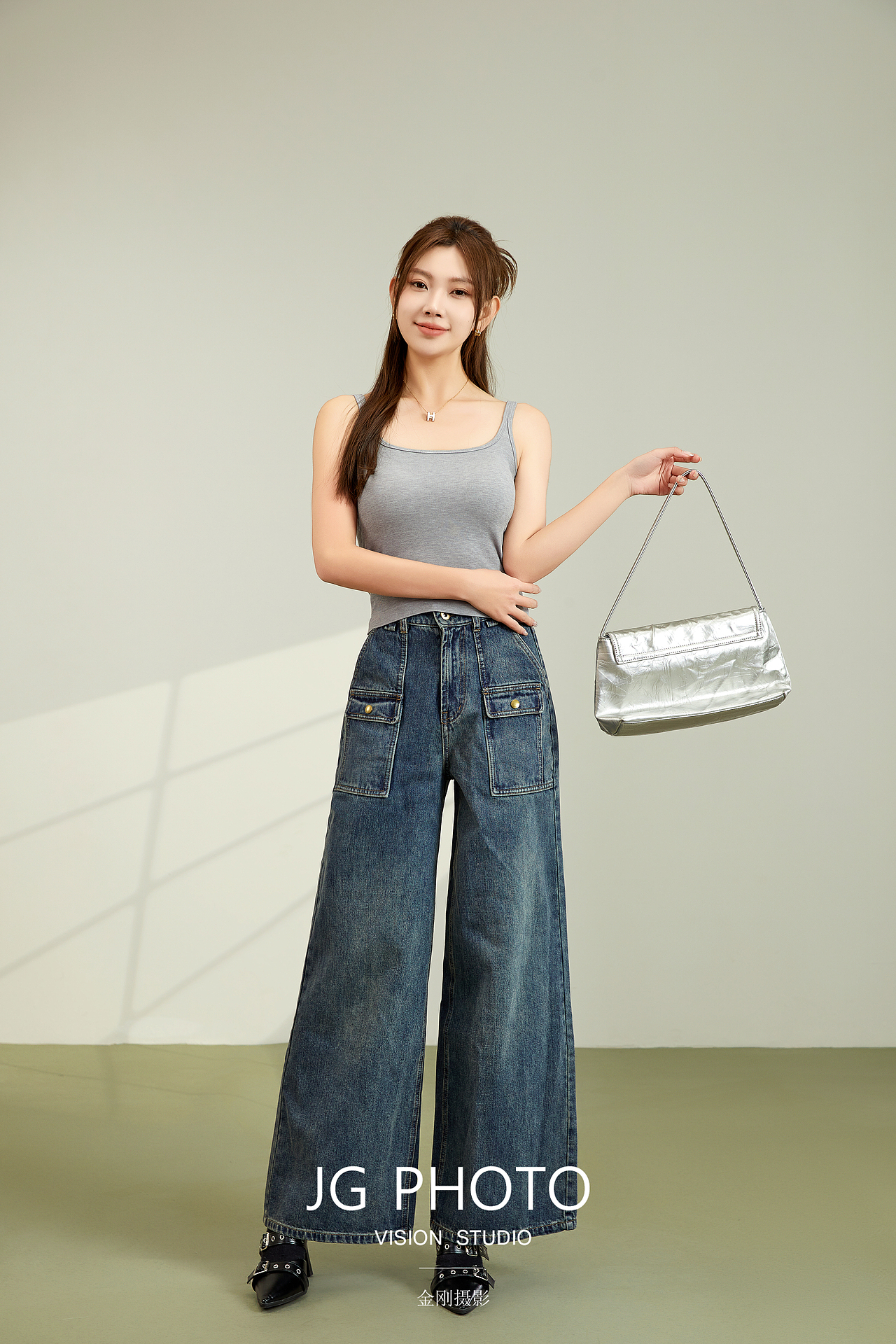 背心拍摄（图ZMzY5MTY5MTA0） - 产品摄影 - 站酷设计师不二001原创素材 - 站酷ZCOOL