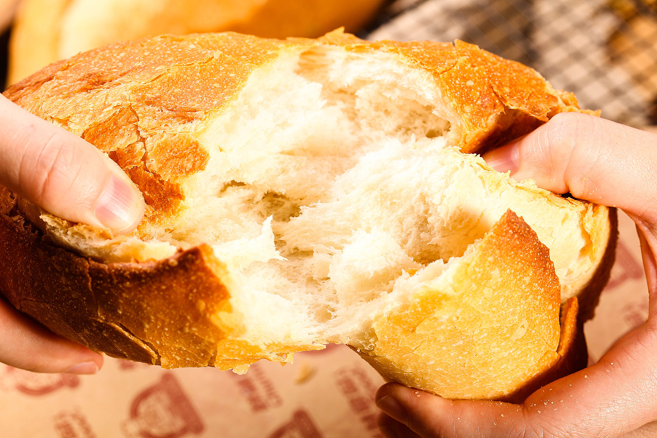 秋林食品面包（圖ZMzEzMDIxNjQ0） - 美食攝影 - 站酷設(shè)計師周大富80原創(chuàng)素材 - 站酷ZCOOL