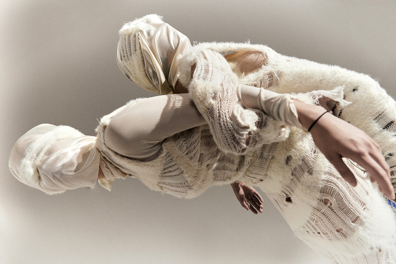 爱情来的時侯，你是否会背叛你的诚实主义
<br>respect：Marina Abramovic