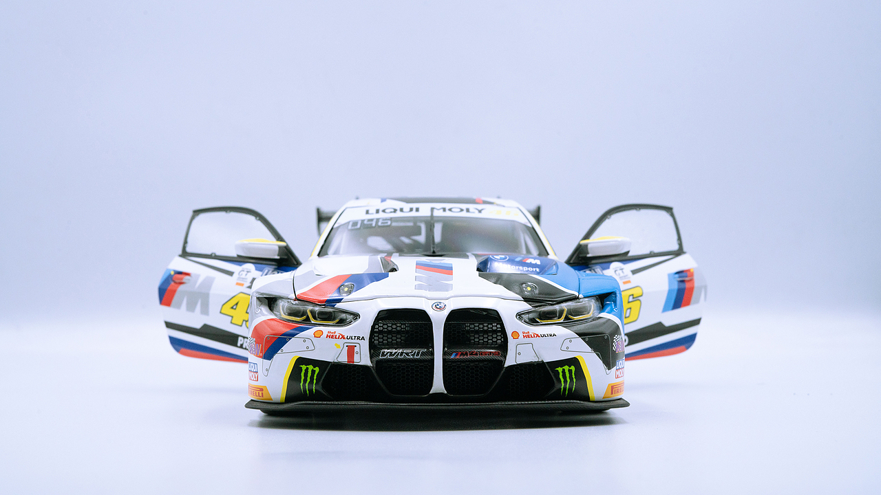BMW M4 GT3 MINICHAMPS 1:18