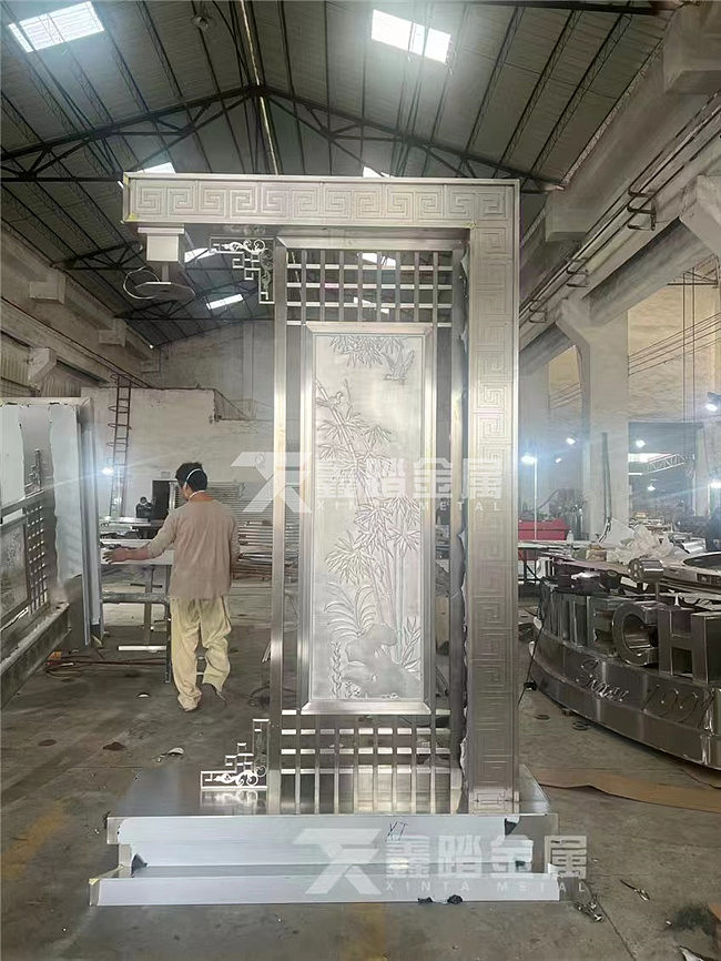 售楼部入口古铜不锈钢灯箱中式雕花园林灯罩