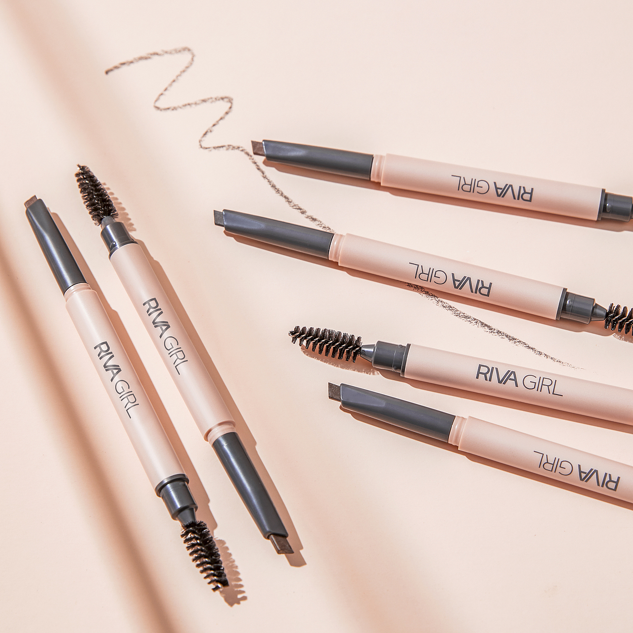 静物摄影 ｜ 彩妆品牌RIVA GIRL眼线液笔静物KV（图ZMzE0NTQ0MzYw） - 产品摄影 - 站酷设计师摄影师Esokkk原创素材 - 站酷ZCOOL