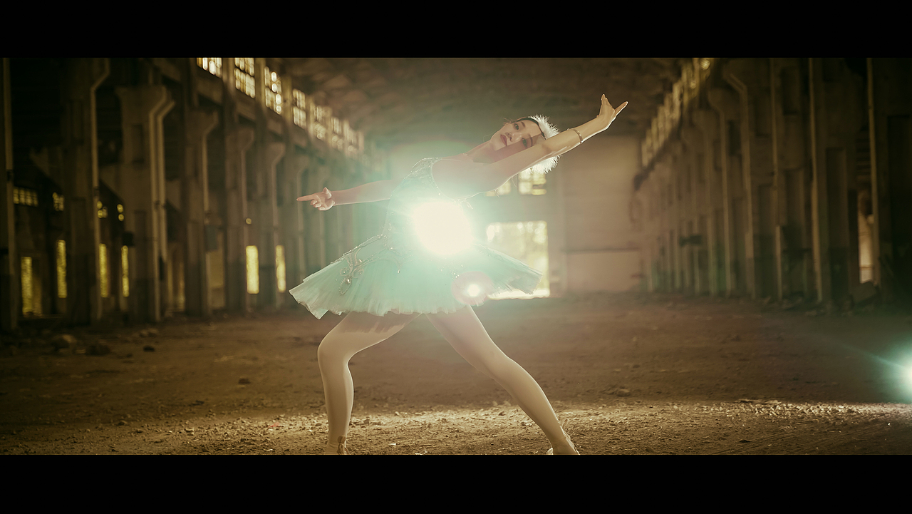 废墟上的芭蕾