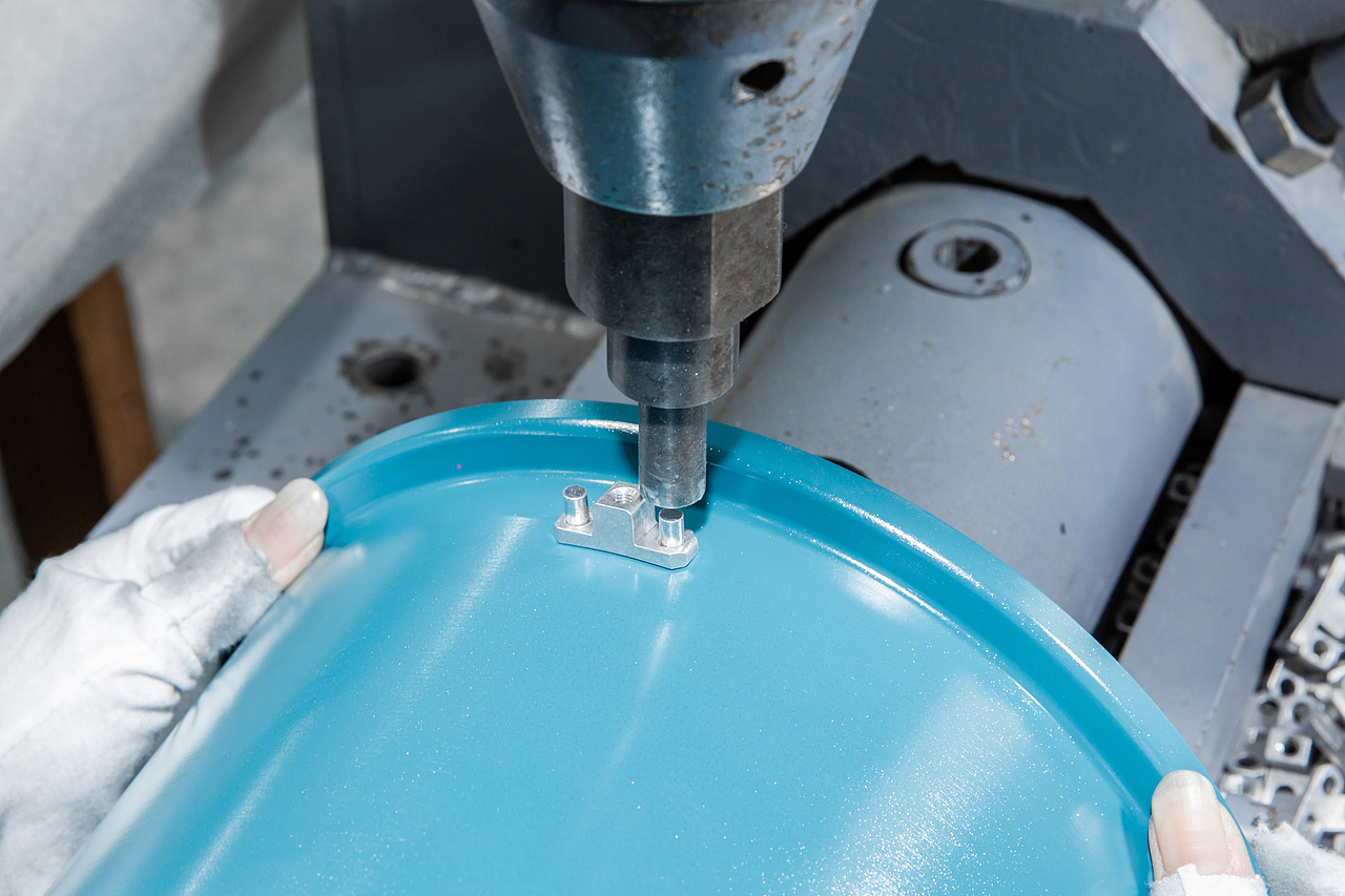 不粘锅工厂拍摄