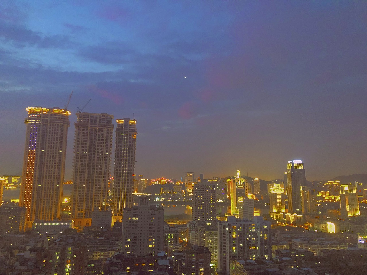 栖身（图ZMTcxNjAxNzY0） - 风光摄影 - 站酷设计师Rain向晚原创素材 - 站酷ZCOOL