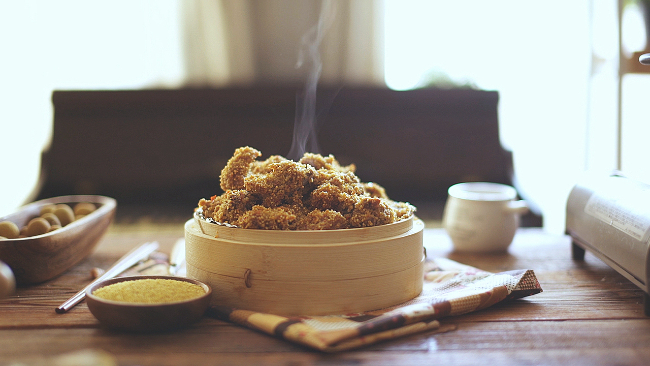 味蕾时光 | 粉蒸排骨（图ZNDI4MjM5MzY=） - 产品摄影 - 站酷设计师小蓝叔原创素材 - 站酷ZCOOL