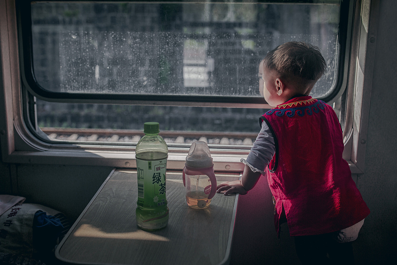 慢火车上的故事