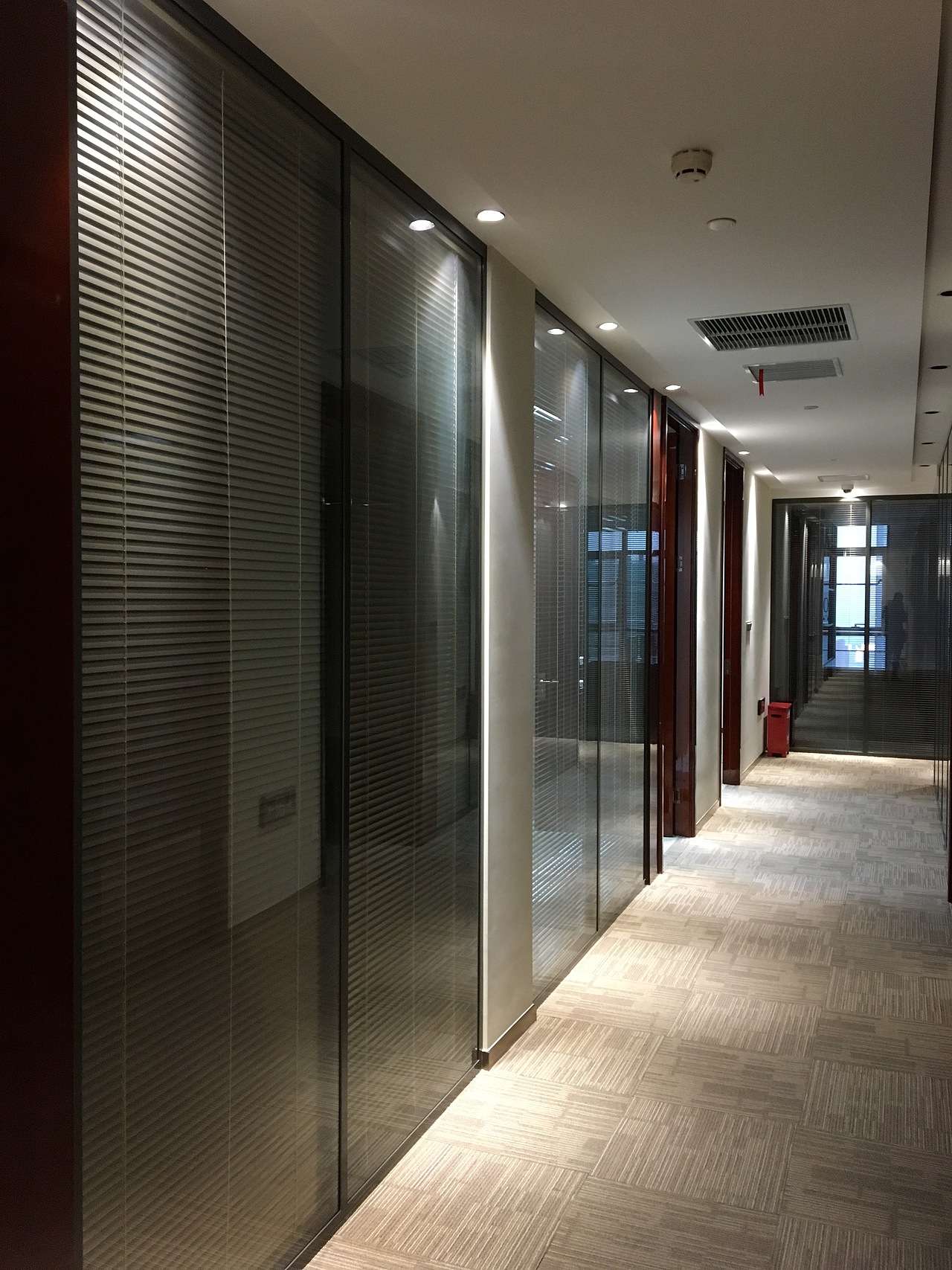 文广大厦办公室 设计方案 基本竣工状态（图ZMTE2MjIwODcy） - 家装设计 - 站酷设计师飞行线设计阿蒙原创素材 - 站酷ZCOOL