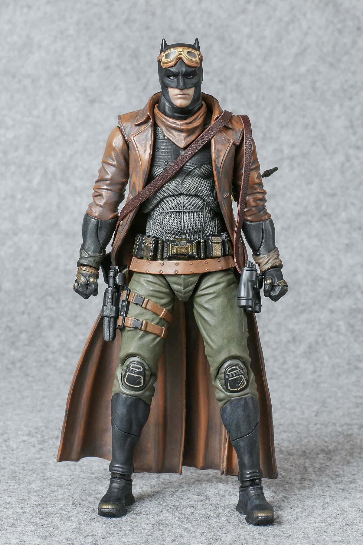 mafex 噩梦沙漠蝙蝠侠