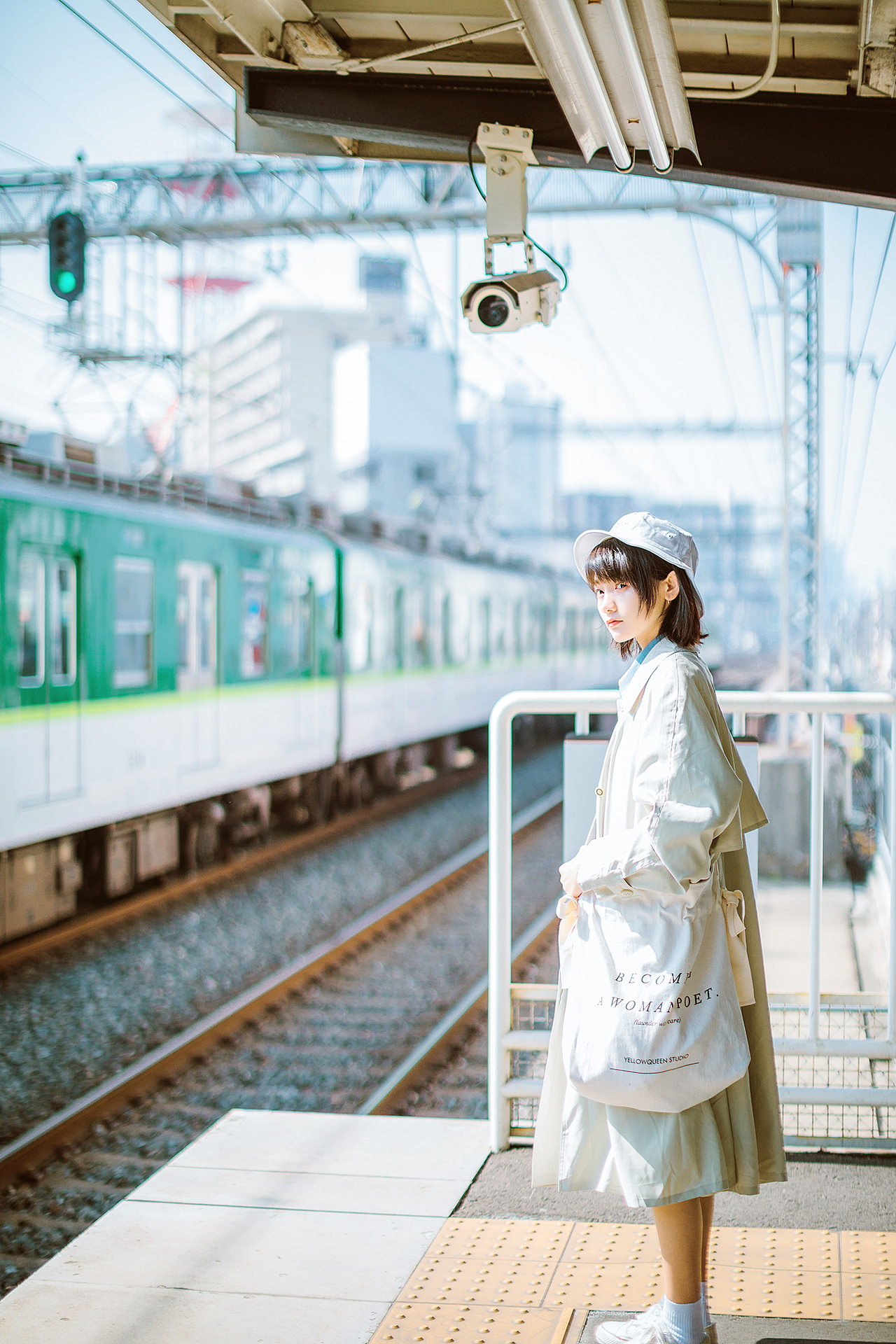 走走停停的铃铛（图ZMTEyMzQxNjA0） - 人像摄影 - 站酷设计师阿牧AMS原创素材 - 站酷ZCOOL