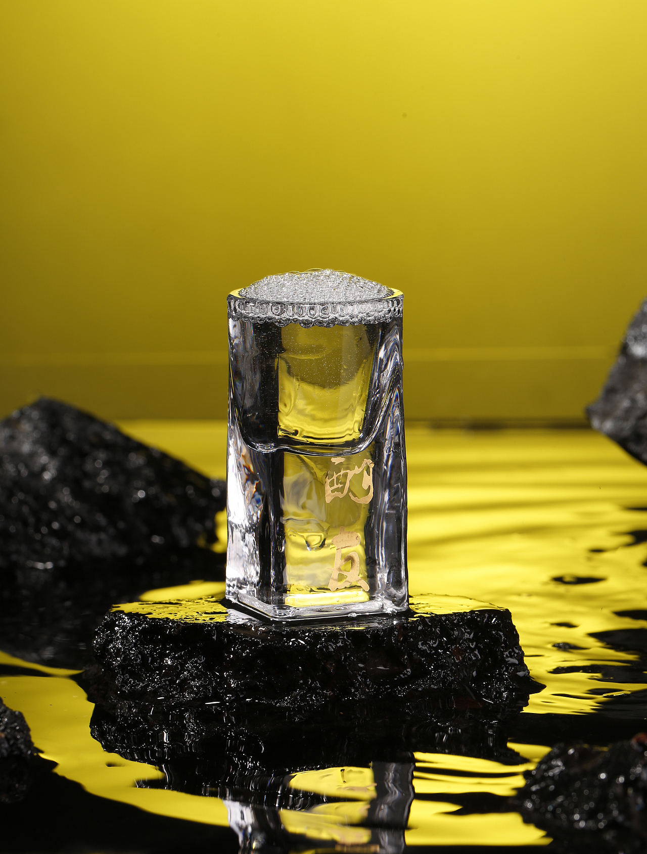 白酒产品拍照|商业拍照|白酒产品拍照|电商拍摄|短视频（图ZMjk1NDU0NjA0） - 产品摄影 - 站酷设计师郑州图牛电商拍摄原创素材 - 站酷ZCOOL