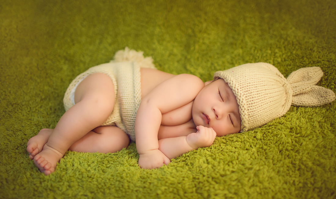 儿童摄影宝宝百天艺术照（图ZODM4MzkxMzY=） - 人像摄影 - 站酷设计师Hibaby儿童摄影原创素材 - 站酷ZCOOL