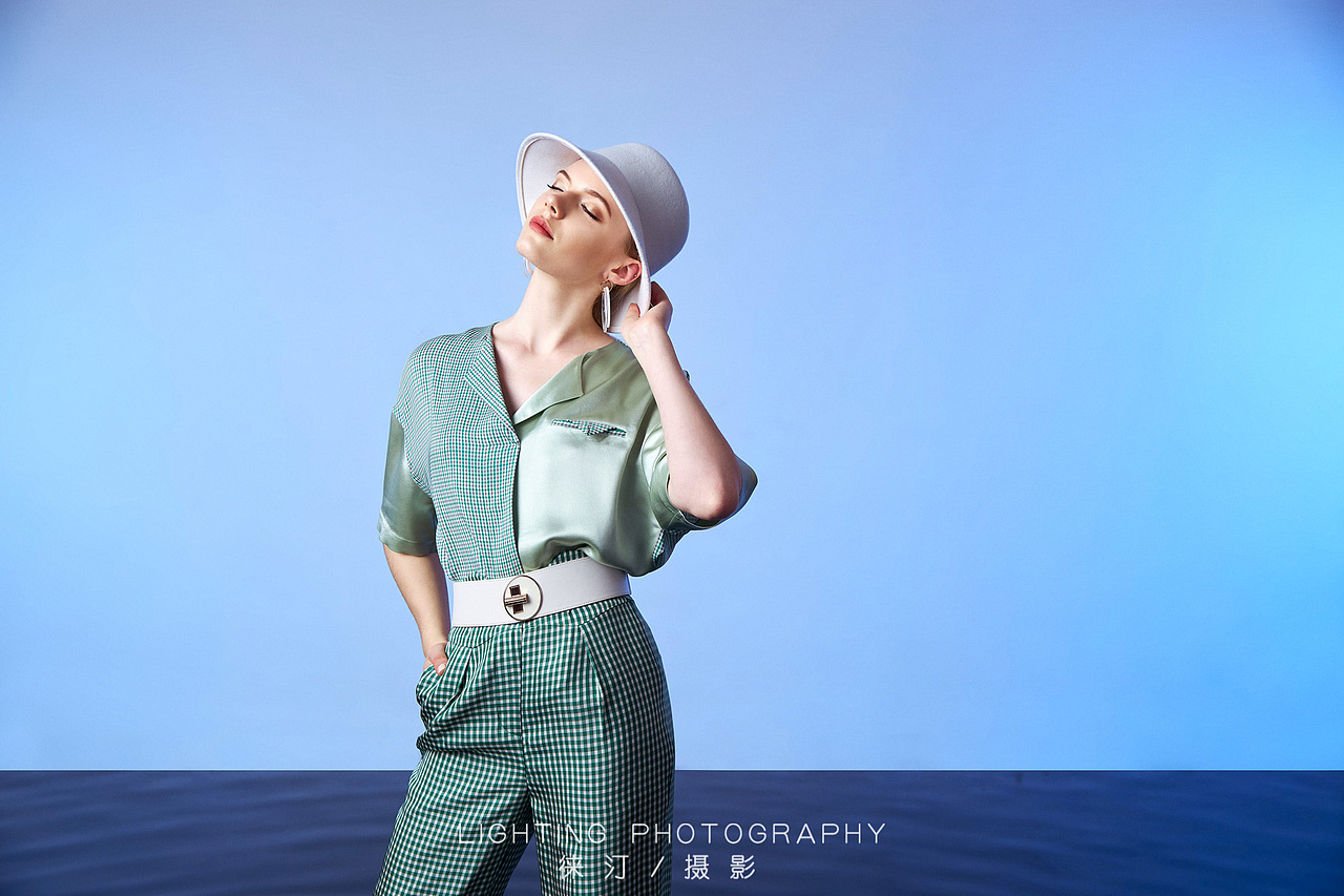 服装摄影,时尚女装拍摄, 水下场景摄影