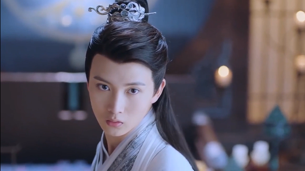 倾城一笑 mv 陈宥维