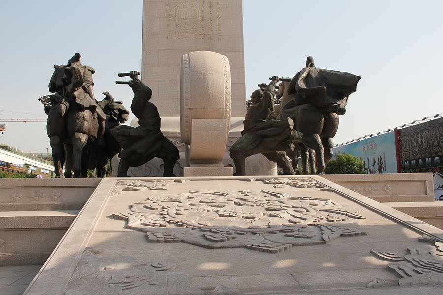 大雁塔广场的城市雕塑