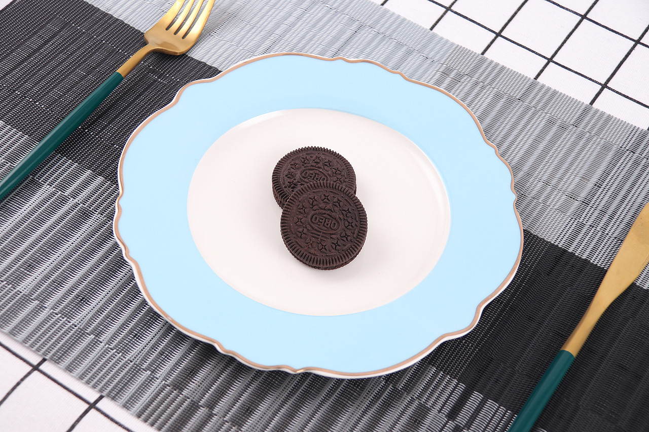 C03-餐具\V13彩色圆碟