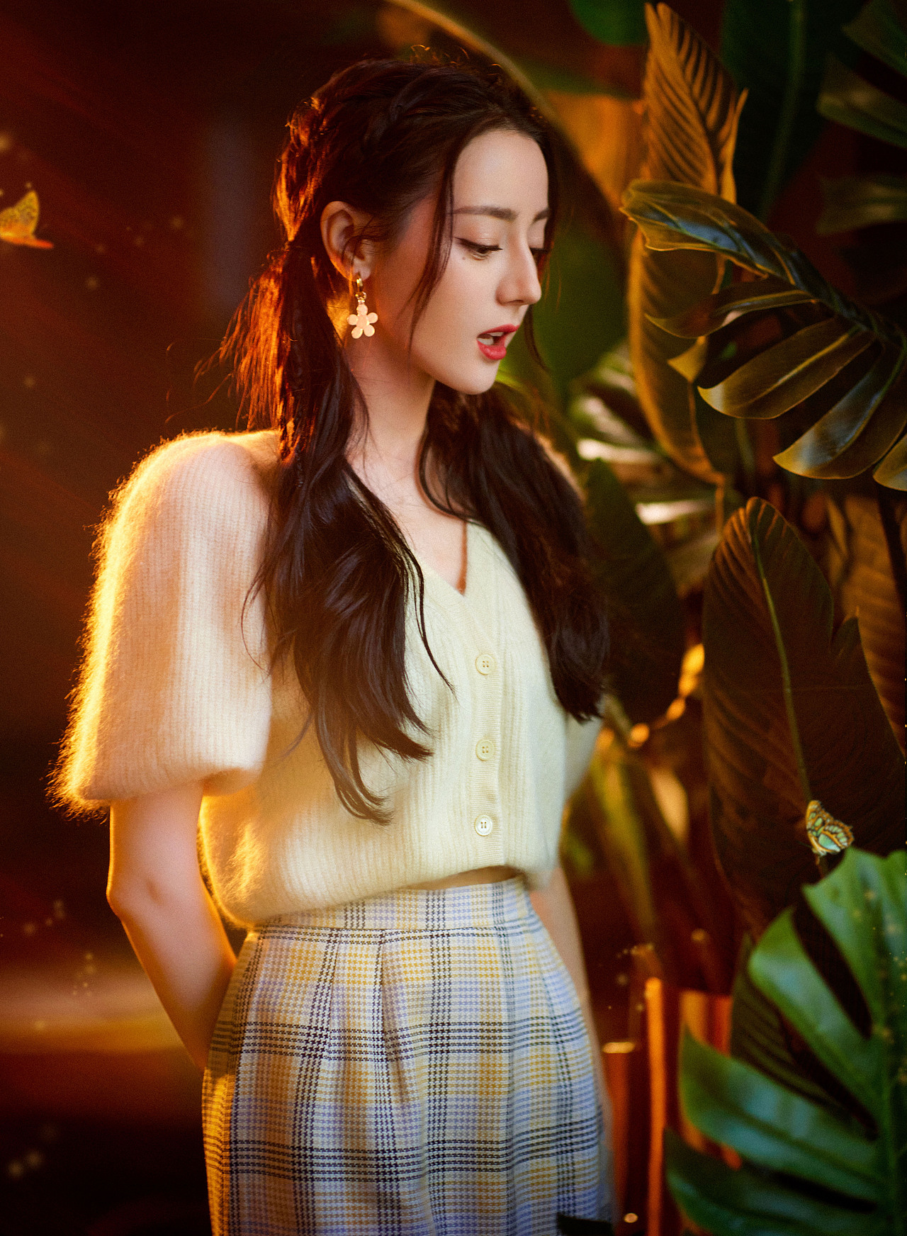 跨年活动杨幂《三亚》斛珠夫人人像写真迪丽热巴创作时间2021/10/21