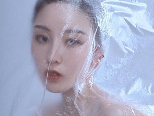 沖擊感是保鮮膜給的（個人主頁-ZNjE5NjUxMTI=） - 人像攝影 - 站酷設(shè)計(jì)師W影像工作室005原創(chuàng)素材 - 站酷ZCOOL