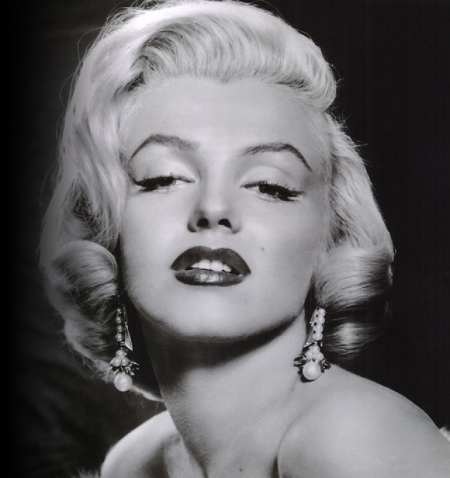 LOW POLY_Marilyn Monroe（图ZMTg4NDIwOTY=） - 图案 - 站酷设计师manbuyunduan526原创素材 - 站酷ZCOOL