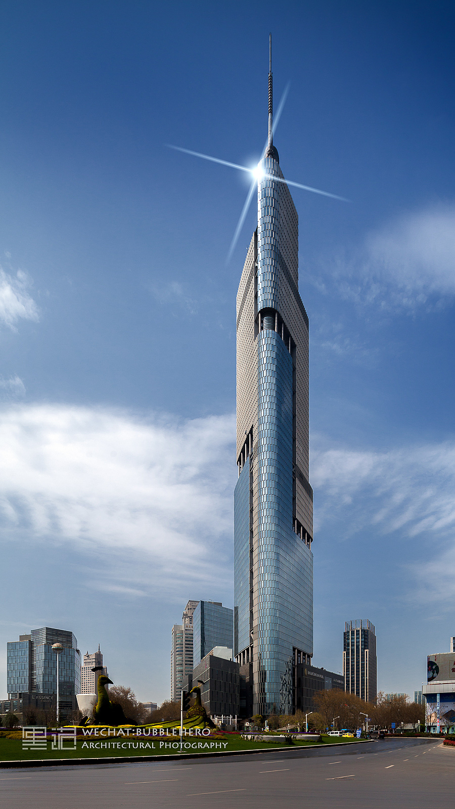 城市风光建筑拍摄南京紫峰大厦zifengtower