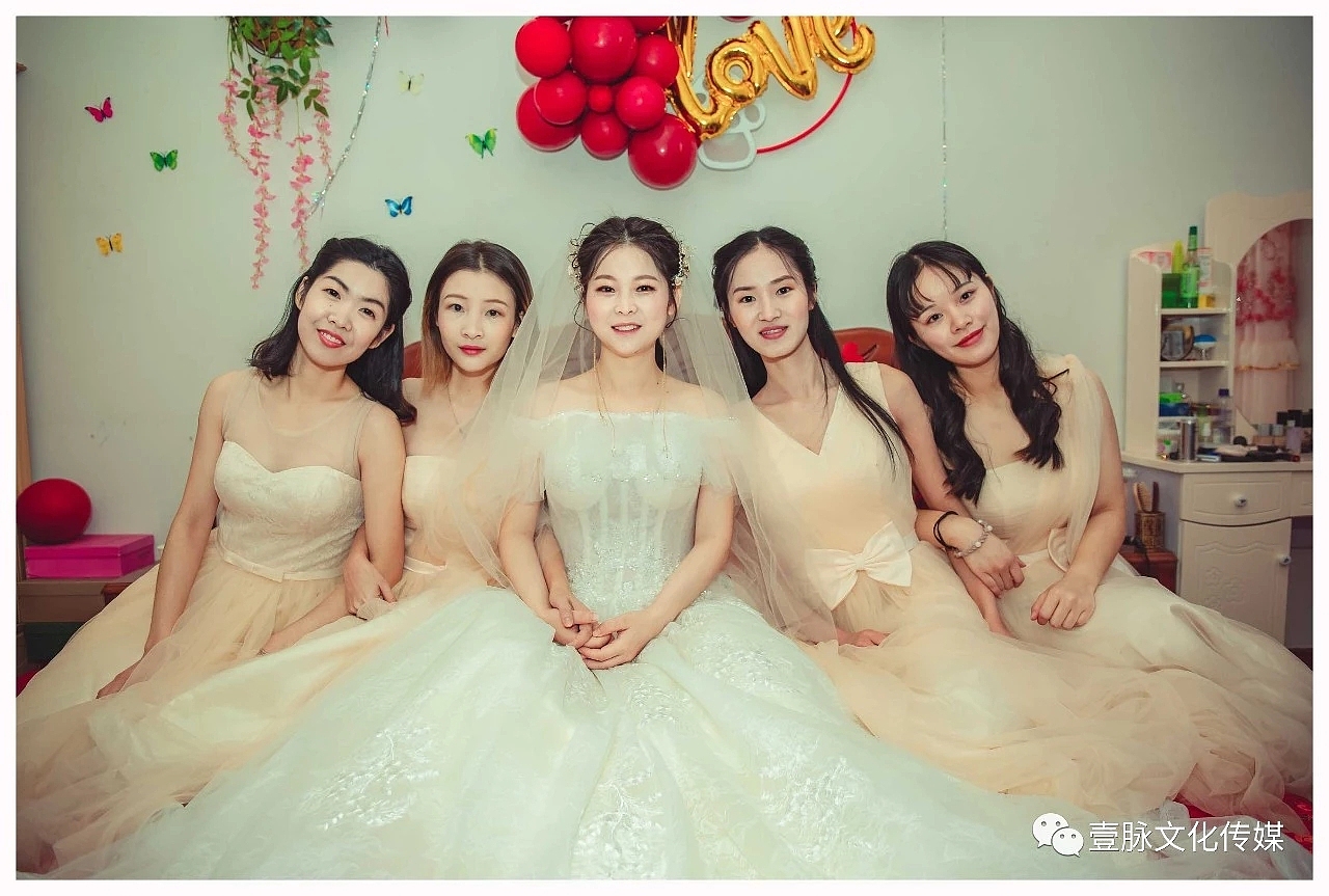 笑靥如花的新娘，祝福爱情（图ZMTM0Mzk5MzEy） - 人文/纪实摄影 - 站酷设计师壹脉文化传媒原创素材 - 站酷ZCOOL