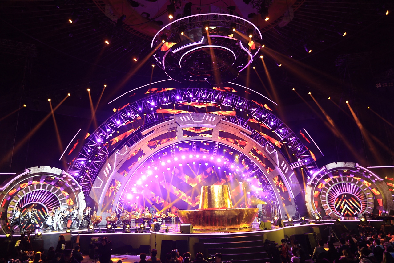 2014年优酷土豆网YC青春的选择颁奖典礼—舞台美术设计