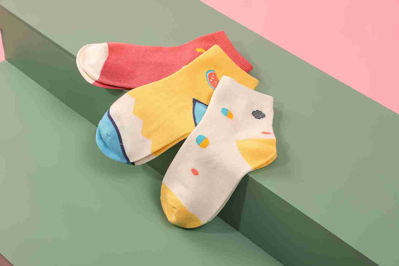 襪子靜物拍攝（圖ZMjUzNzk2NTQw） - 產(chǎn)品攝影 - 站酷設(shè)計師奔月的兔子原創(chuàng)素材 - 站酷ZCOOL