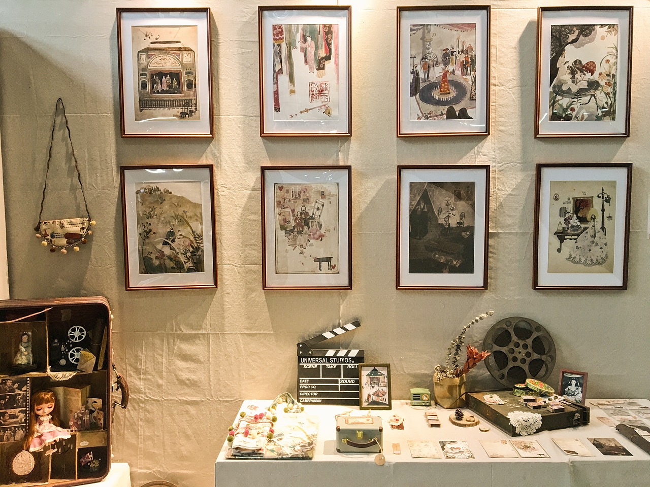 毕设 《老电影》主题插画 及衍生品（图ZMTEzNDYzNDY0） - 商业插画 - 站酷设计师扶雅原创素材 - 站酷ZCOOL