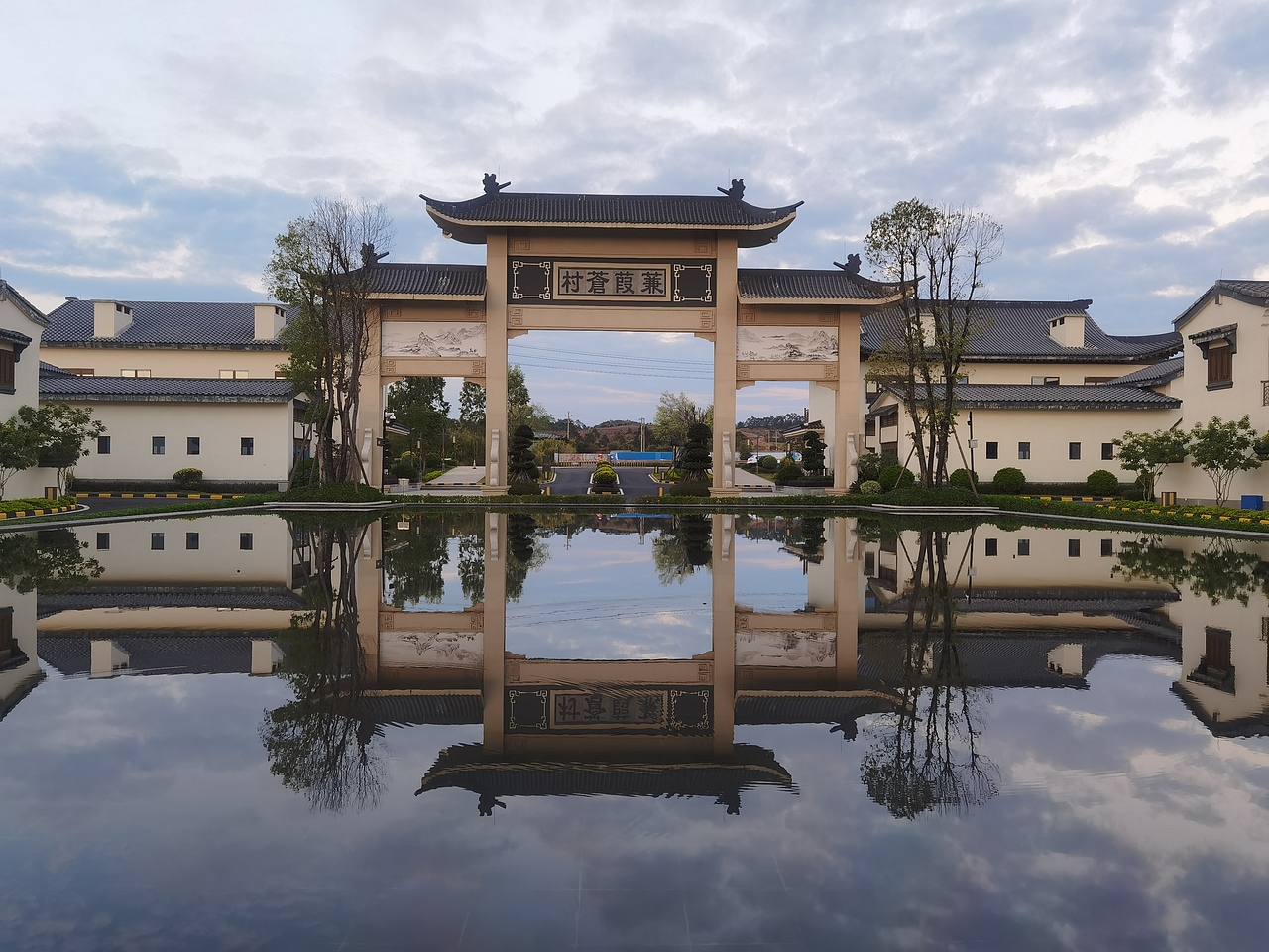 风起云涌时，镜花水月！