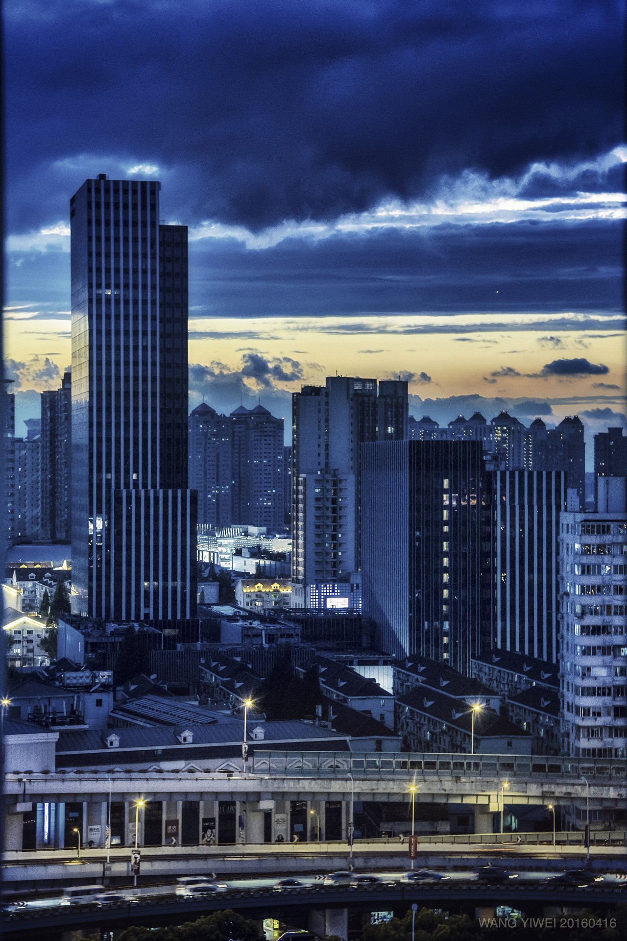 上海城市街景高清图片下载-正版图片500693429-摄图网