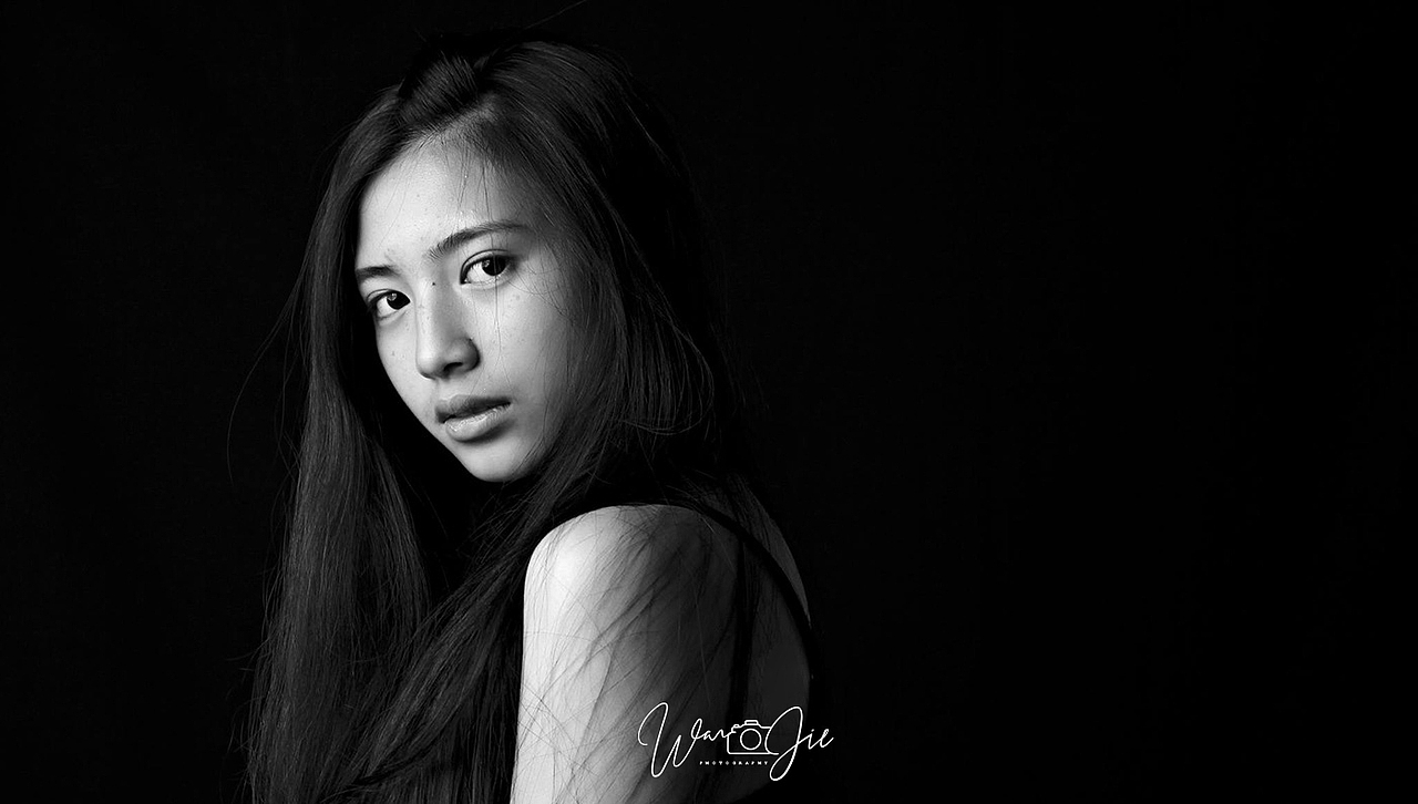 WANJIE摄影工作室LOGO设计