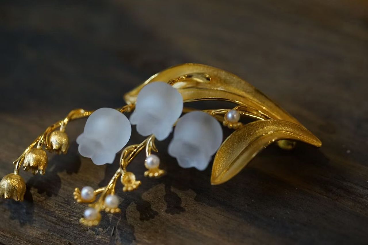 工作室網(wǎng)絡(luò)課程教學(xué)造型鈴蘭花大家參考（圖ZMzM5ODk3NDYw） - 首飾設(shè)計 - 站酷設(shè)計師林浩玉雕工作室原創(chuàng)素材 - 站酷ZCOOL