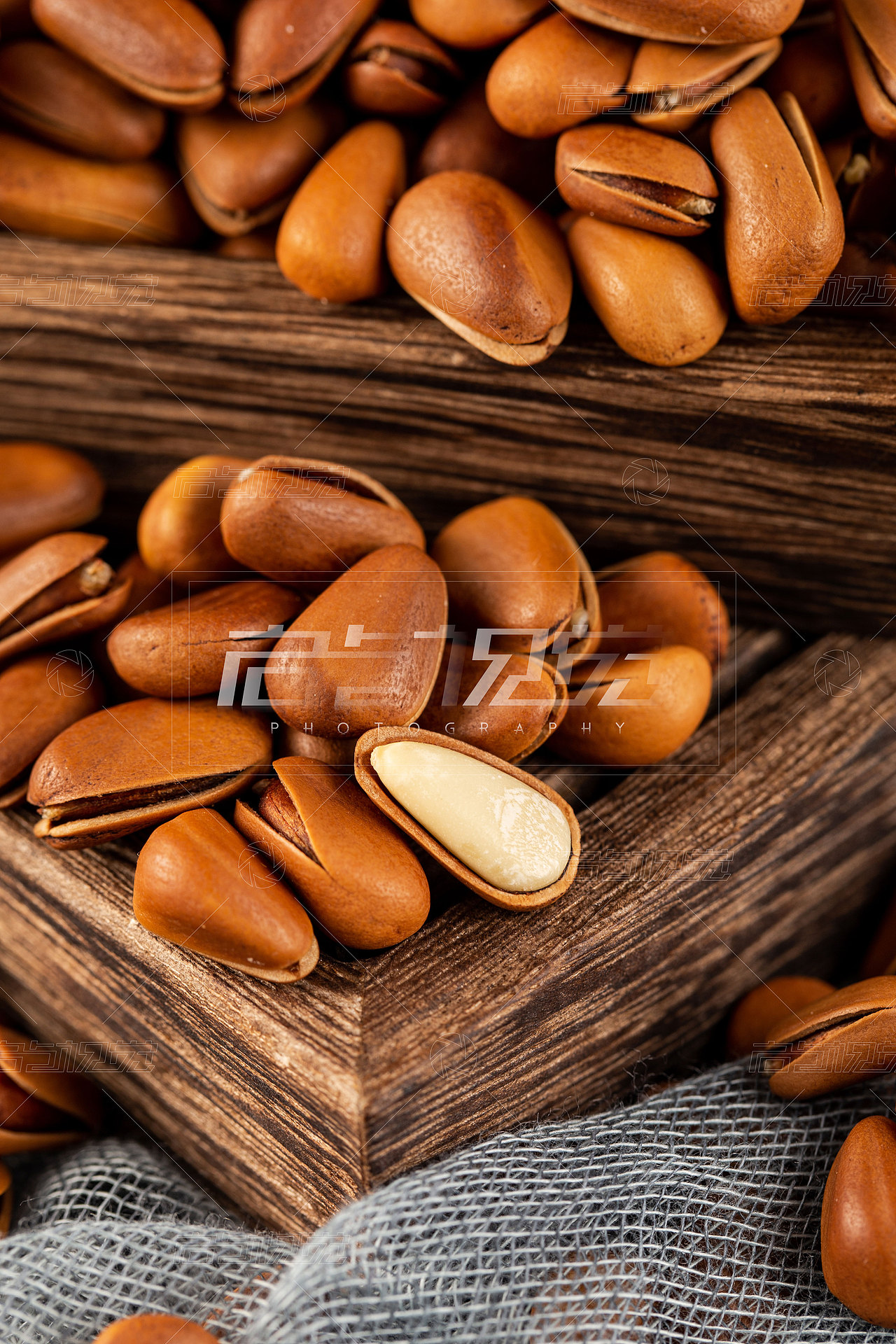 松子 | 美食摄影（图ZMTkxMTcxODUy） - 产品摄影 - 站酷设计师众目摄影设计原创素材 - 站酷ZCOOL