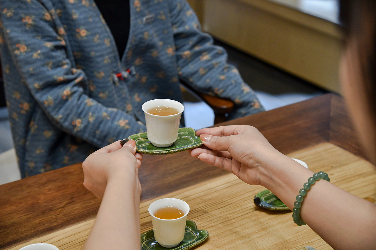 易武熟茶 云南普洱茶（圖ZMzI0NDgyNDYw） - 產(chǎn)品攝影 - 站酷設(shè)計(jì)師阿雪啦原創(chuàng)素材 - 站酷ZCOOL