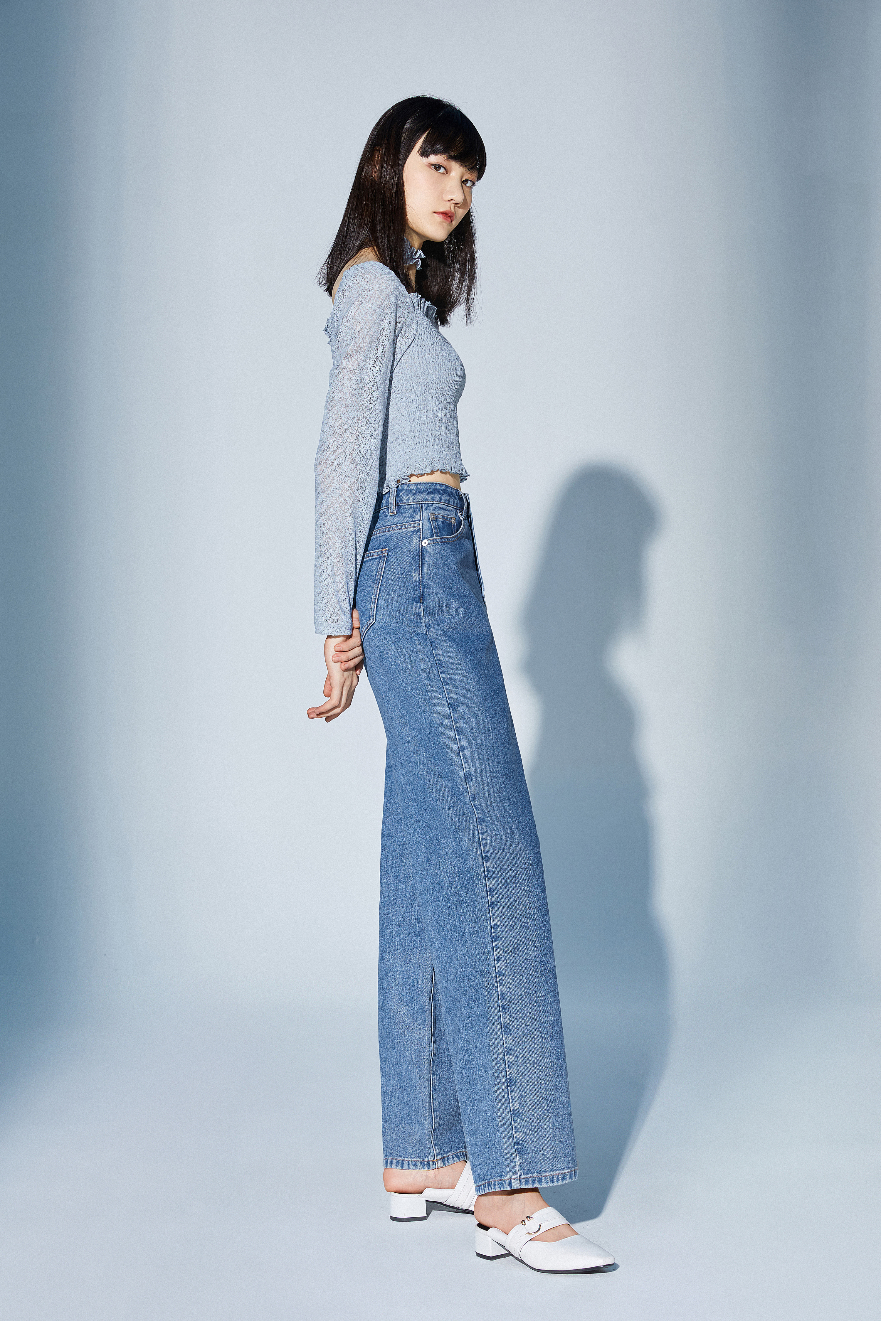 peacebird 太平鸟女装冰氧吧牛仔裤拍摄