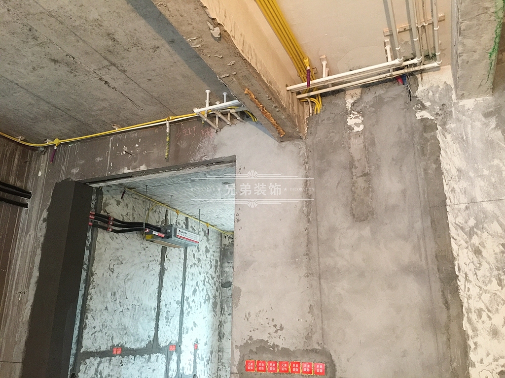 兄弟装饰装修工地怎么样?万科渝园联排别墅工地装修图