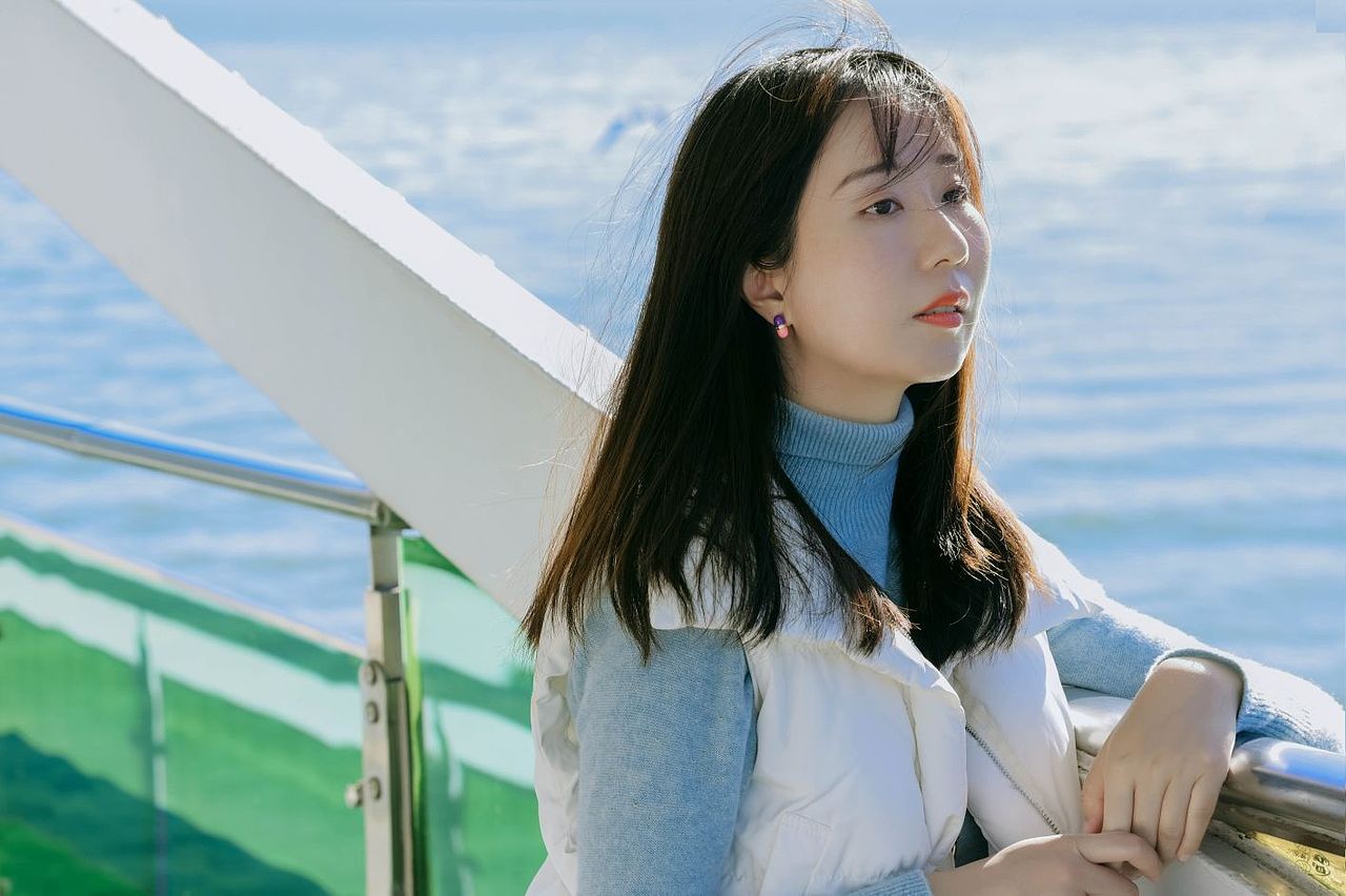 等一个晴天，再相见（图ZMzI1NzM0NjA0） - 人像摄影 - 站酷设计师雨雨来原创素材 - 站酷ZCOOL