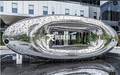 水景椭圆形镜面不锈钢雕塑 镂空透光设计现代感十足（图ZMjQ5MDM4MDQ0） - 雕塑 - 站酷设计师高端金属制品原创素材 - 站酷ZCOOL
