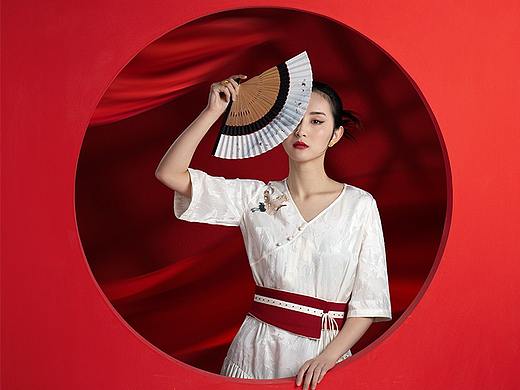 中国风黄金平面模特拍摄