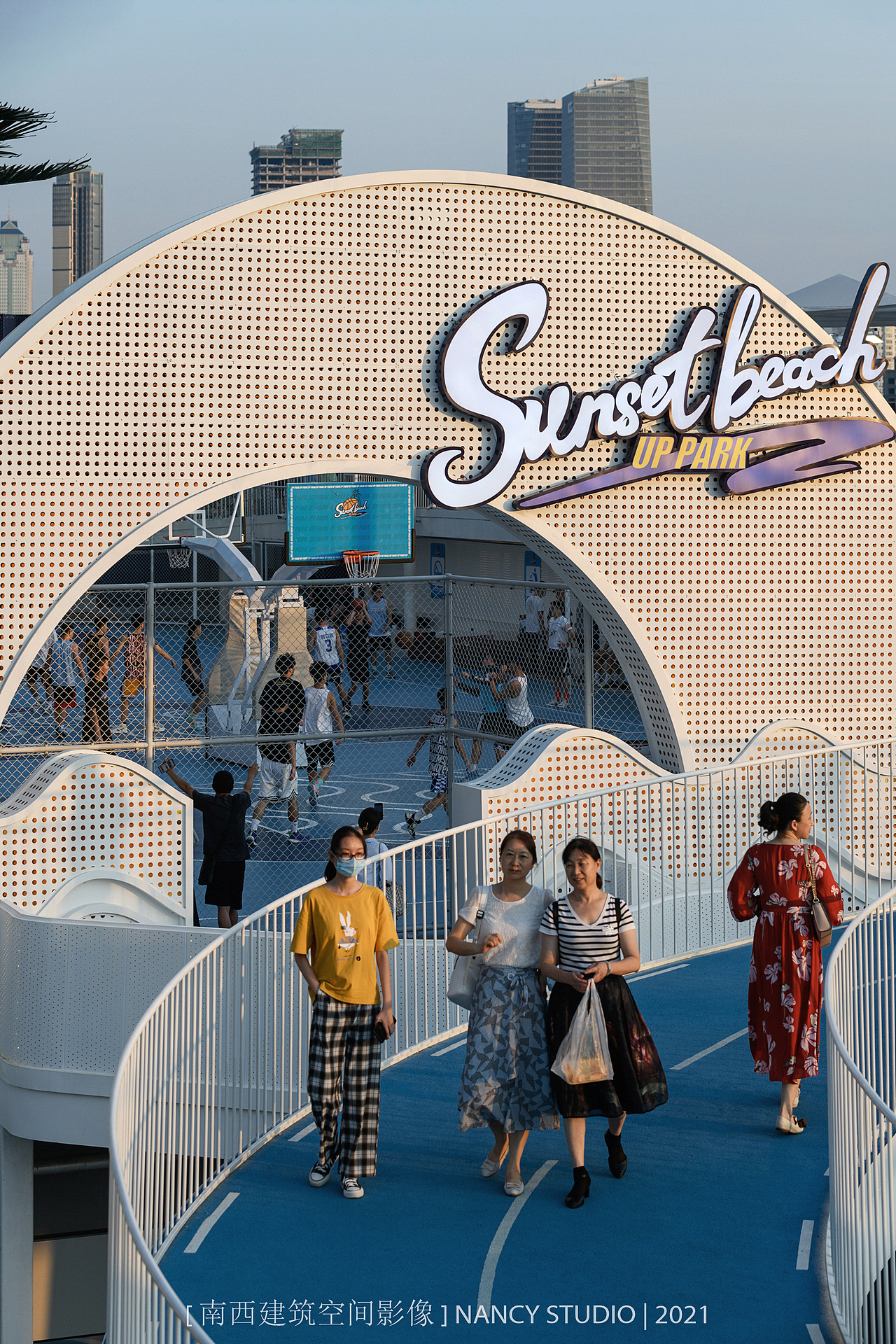 景观摄影 | 武汉天街商业景观-天空之城（图ZMjc3MzY5MTQ0） - 环境/建筑摄影 - 站酷设计师熹姐说原创素材 - 站酷ZCOOL